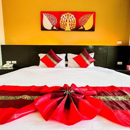 Naiyang Beach Hotel Sha Plus Phuket Buitenkant foto