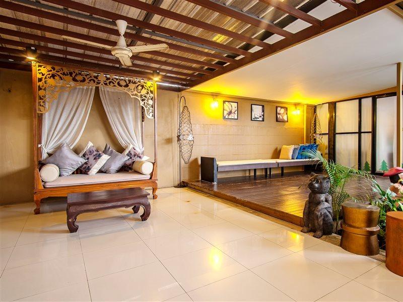 Naiyang Beach Hotel Sha Plus Phuket Buitenkant foto