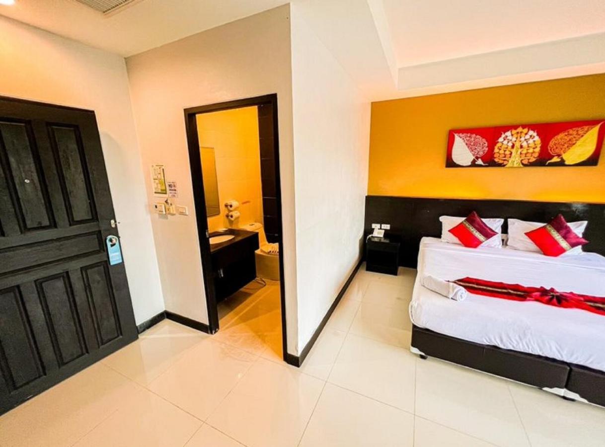 Naiyang Beach Hotel Sha Plus Phuket Buitenkant foto