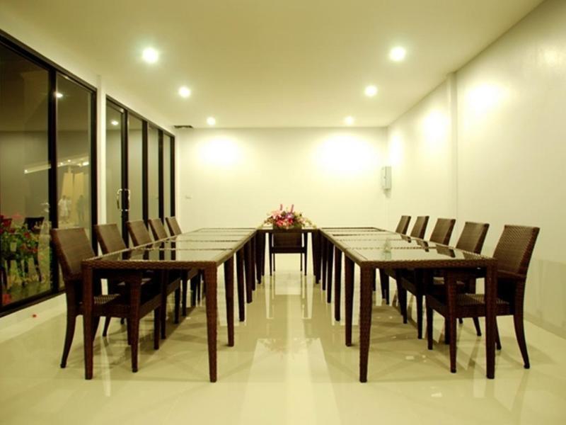 Naiyang Beach Hotel Sha Plus Phuket Buitenkant foto